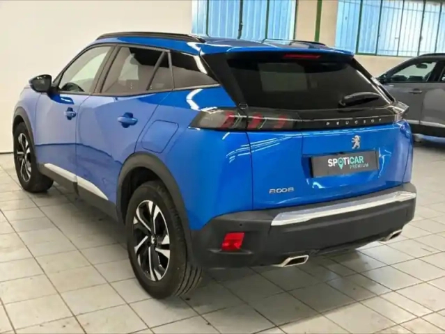 Peugeot 2008 1.2 puretech 130ch s&amp;s allure — photo 6