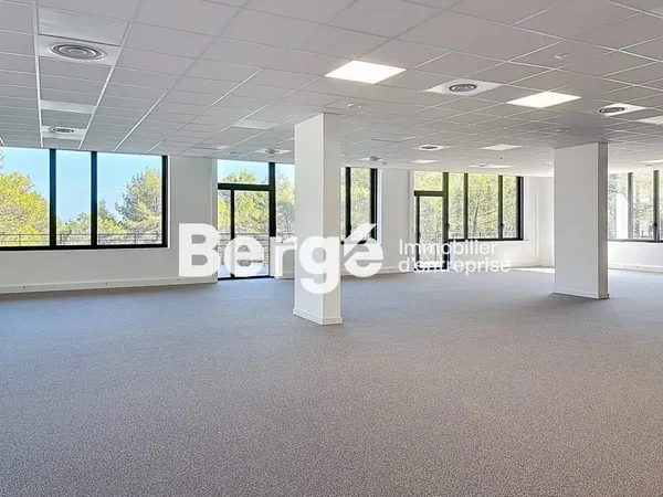 Bureaux 175 m²