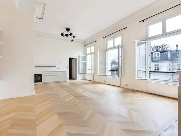 Paris 8 - Avenue Gabriel - Appartement duplex - 4 chambres - 3ème et 4ème étages