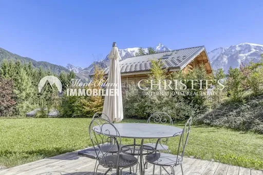 Chalet 9 pièces 347 m²