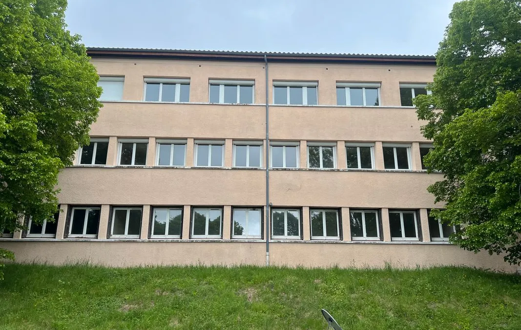 Photo 1