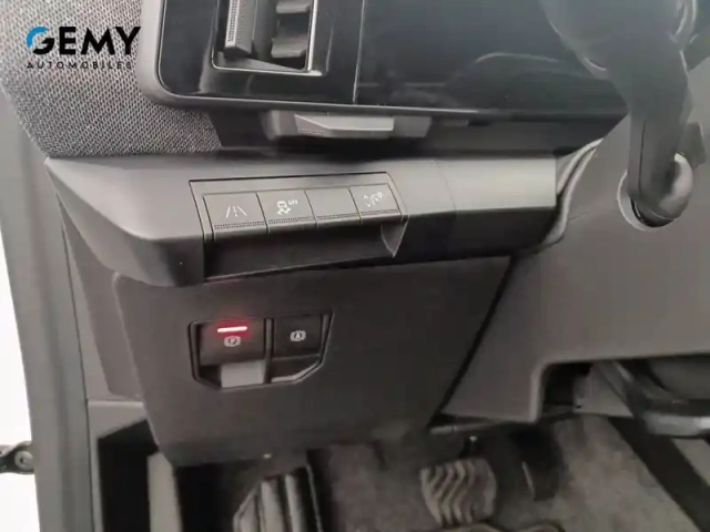 Renault Megane e-tech ev60 220 ch super charge — photo 31