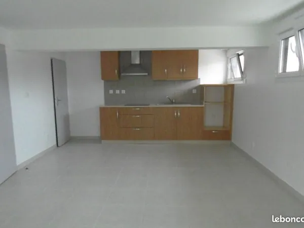 A Louer T2 APPARTEMENT de 40M² et 25M² de Terrasse fermée