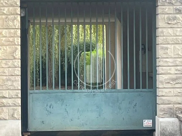 Parking 14 m²