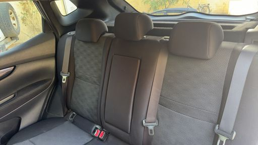 Nissan Qashqai 1.2 DIG-T 115 - N-Connecta – 2016 – 105485 km – Essence – Boîte Manuelle — photo 23