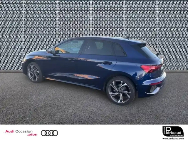 Audi A3 sportback 40 tfsie 204 s tronic 6 — photo 3