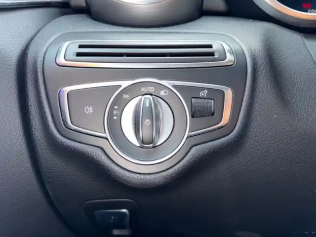 Mercedes Classe C 220 d 4matic berline — photo 44