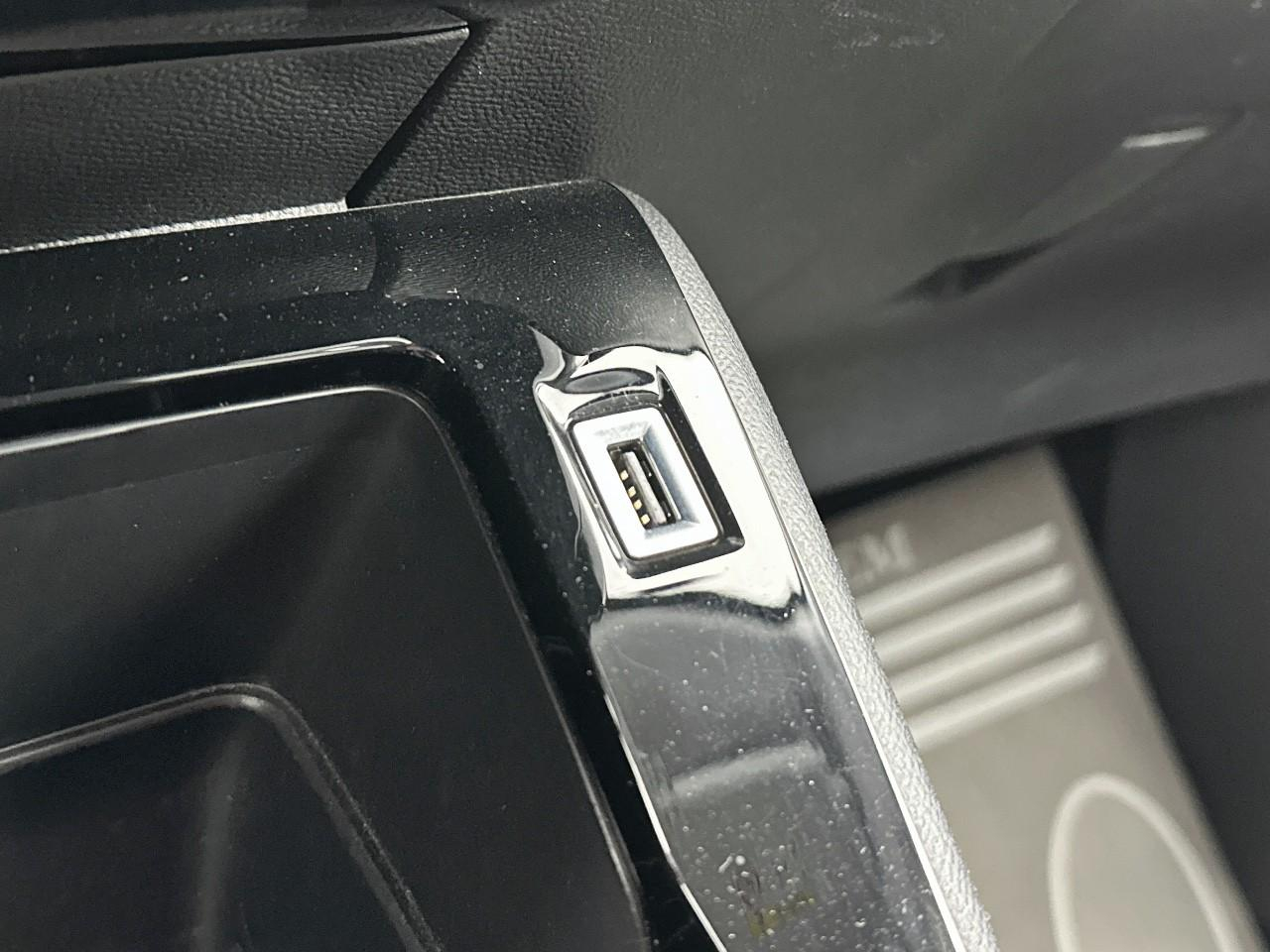 Peugeot 208 electrique 50 kwh 136ch style — photo 28