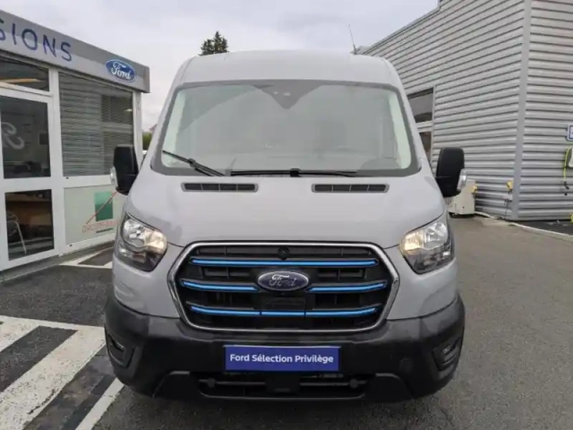 Ford Transit 2t fg pe 390 l3h2 135 kw trend business soit 30750ht — photo 2
