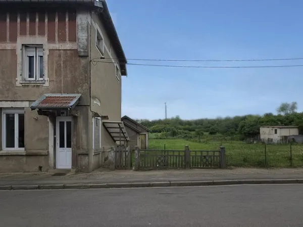 Maison de famille avec jardin et dépendance