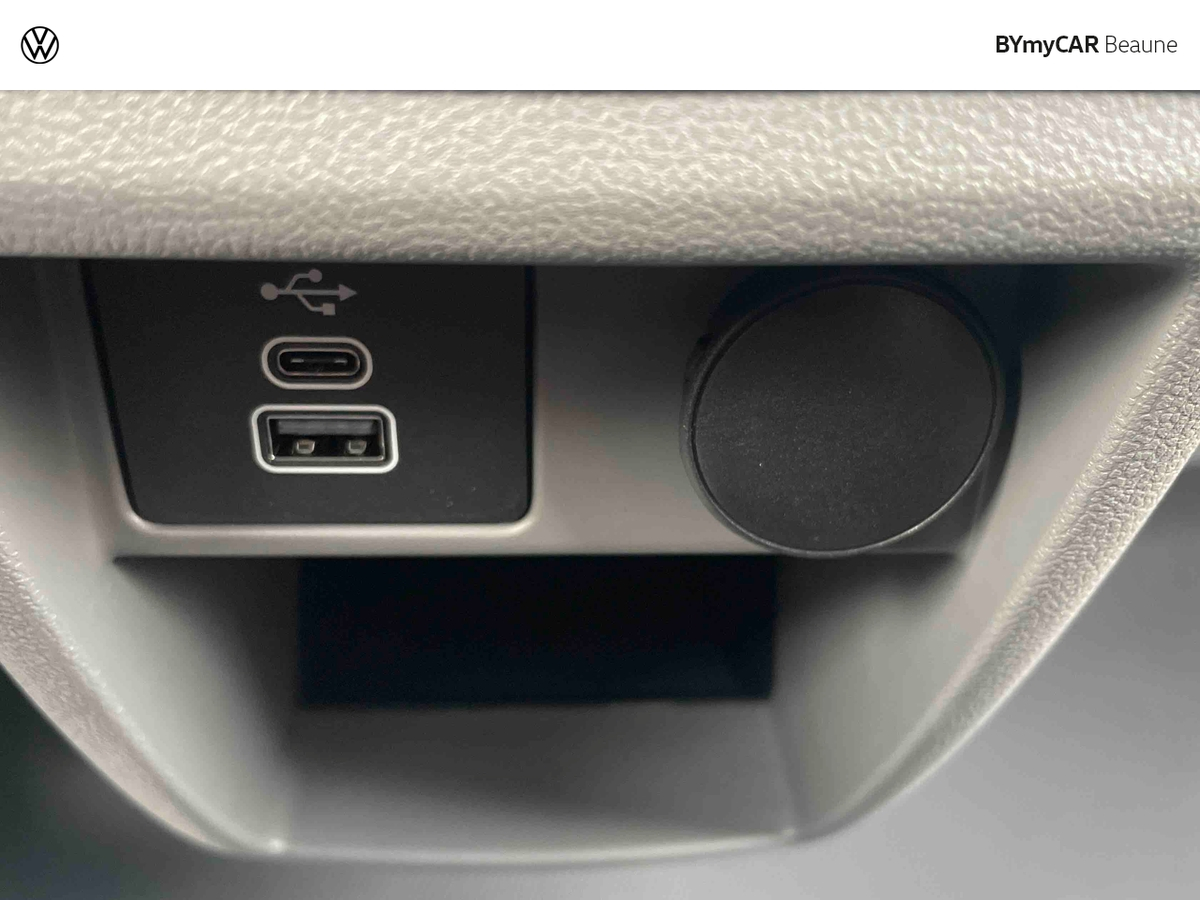 Volkswagen Utilitaires TRANSPORTER VAN L1H1 2.0 TDI 150 BVM6 — photo 29