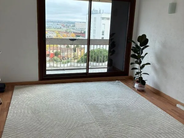 Appartement 4 pièces 77 m²