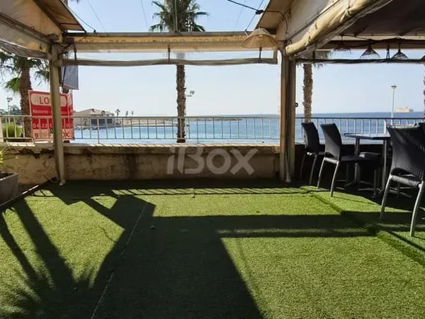 Hôtellerie et restauration Location Toulon   75000€