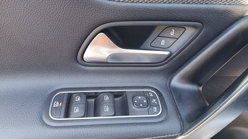 Mercedes Classe CLA Shooting Brake 200 163 7G-DCT - Business Line – 2020 – 128400 km – Essence – Boîte Automatique — photo 15