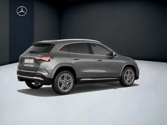 Mercedes Gla 200 d 4matic amg line — photo 20