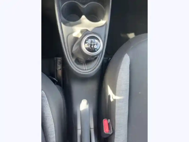 Toyota Aygo 1.0 vvt-i 72 dynamic — photo 20