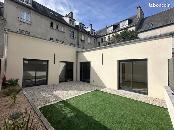 Plain-pied dans les remparts