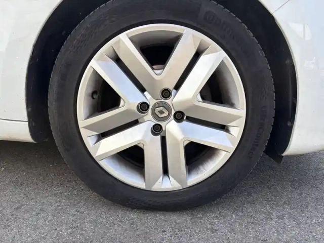Renault Clio tce 90 — photo 34