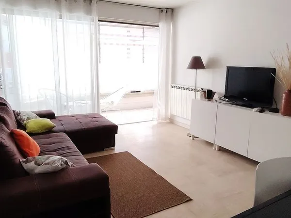 Appartement meublé 2 P avec parking