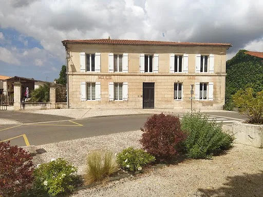 Propriété 10 pièces 394 m²
