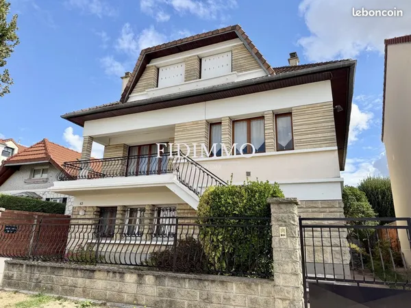 Pavillon 6 pièces 232 m²