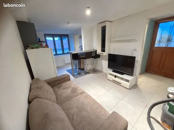 T2 terrasse RDC 40m2 meublé rénové à neuf DPE C