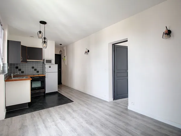 APPARTEMENT RUEIL-MALMAISON PLAINE-GARE 2 PIECES 1 CHAMBRE AVEC CAVE
