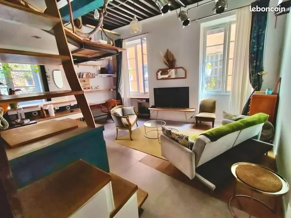Studio 34 m2 Quartier des arts centre ville Toulon
