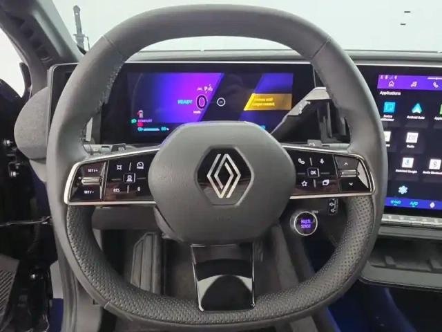 Renault Megane e-tech 220 ch autonomie confort gsr2 — photo 29