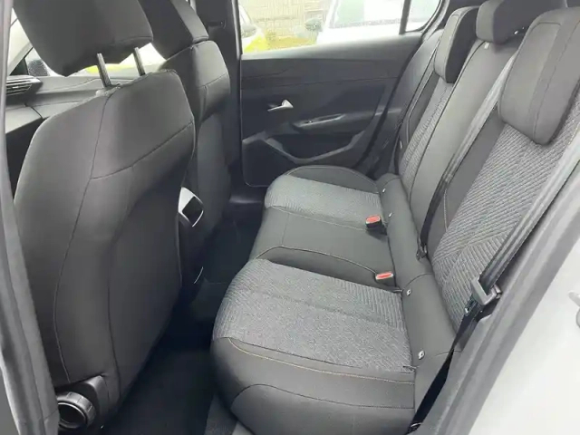 Peugeot 308 hybrid 145 e-dcs6 — photo 44