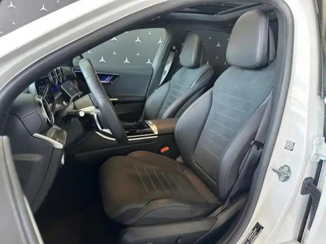 Mercedes Classe C 200 berline amg line — photo 30