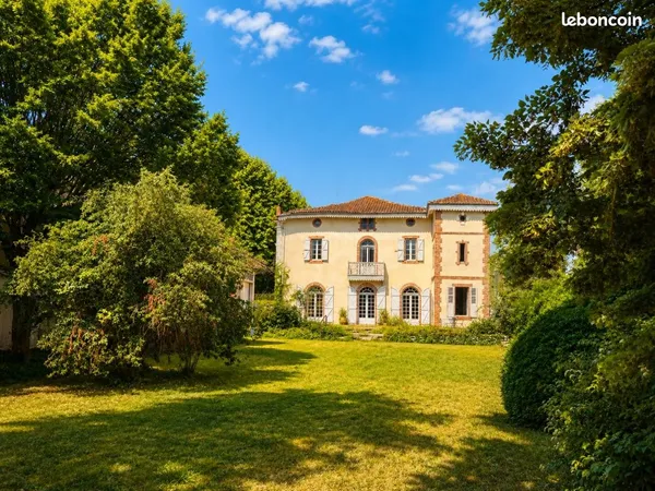 Maison 7 pièces 181 m²