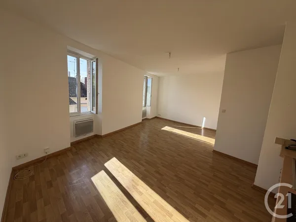 Maison 2 pièces 65 m²