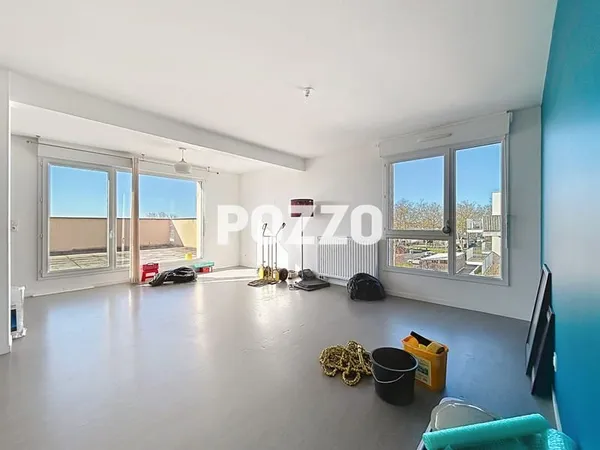 A LOUER : APPARTEMENT T4 - 86 M2 - TERRASSE - COLOMBELLES - PINEL