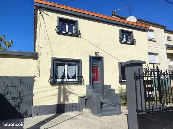Maison individuelle avec dépendance habitable