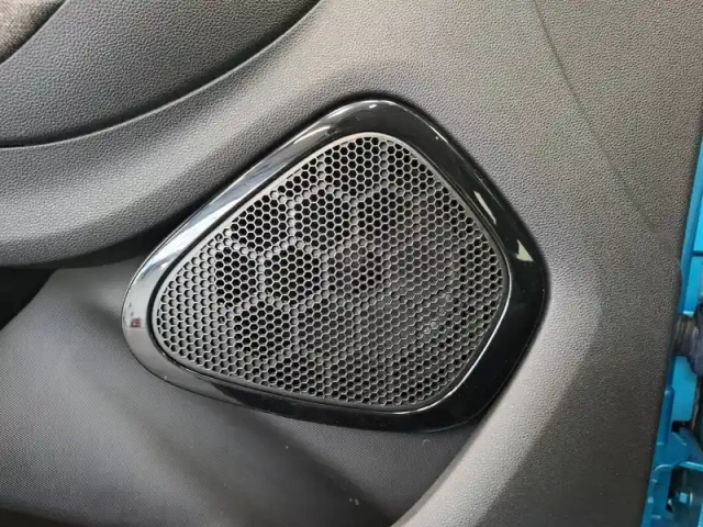 Renault Zoé zoe r110 — photo 17