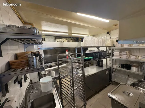 Restauration rapide, sandwicherie MONTREUIL 86m²