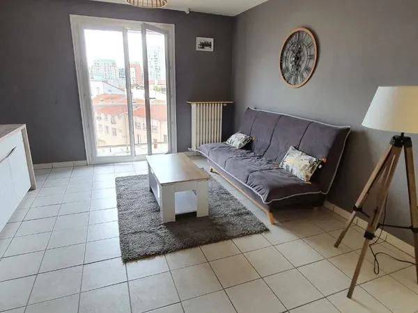 T2 + garage meublé
