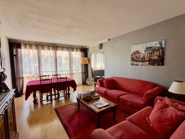 Appartement 4 pièces 77 m²