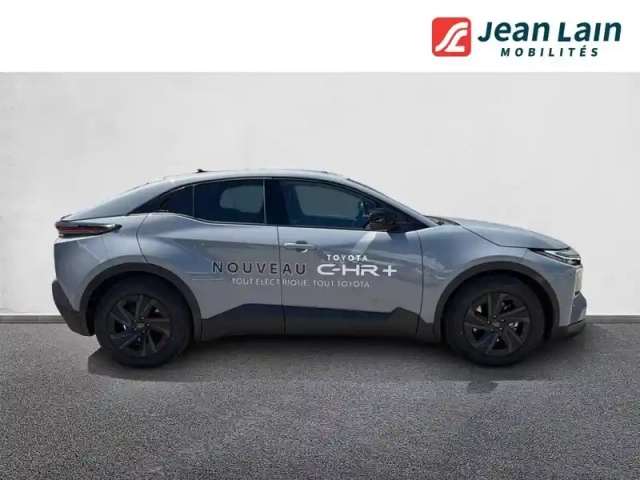 Toyota C-Hr + — photo 4