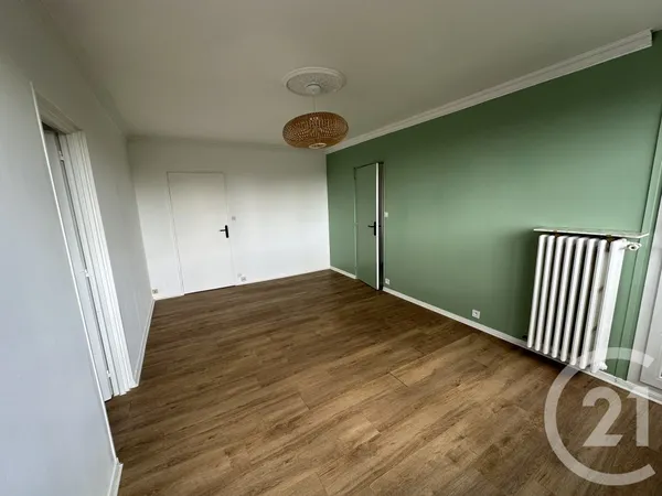 Appartement 4 pièces 77 m²