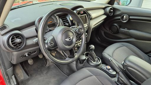 Mini Mini 1.5  Cooper D 116 - - – 2016 – 106359 km – Diesel – Boîte Manuelle — photo 17