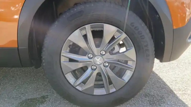 Peugeot 2008 puretech 130 s&amp;s eat8 — photo 49