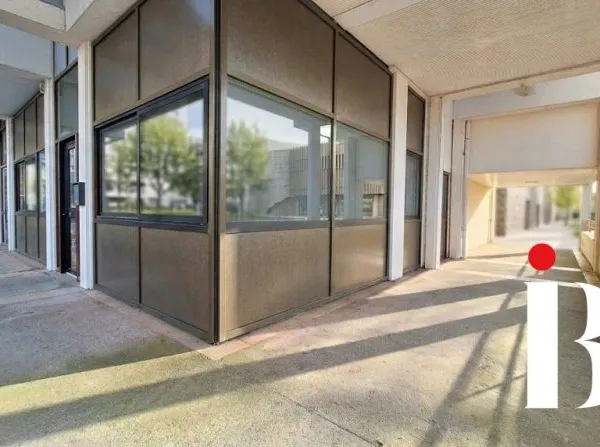 Local commercial 63 m²