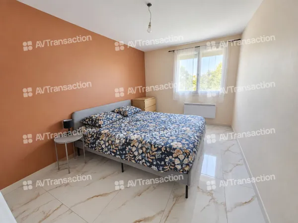 T2 53 M2 RENOVE  CAVE ET PARKING  VAULX VILLAGE