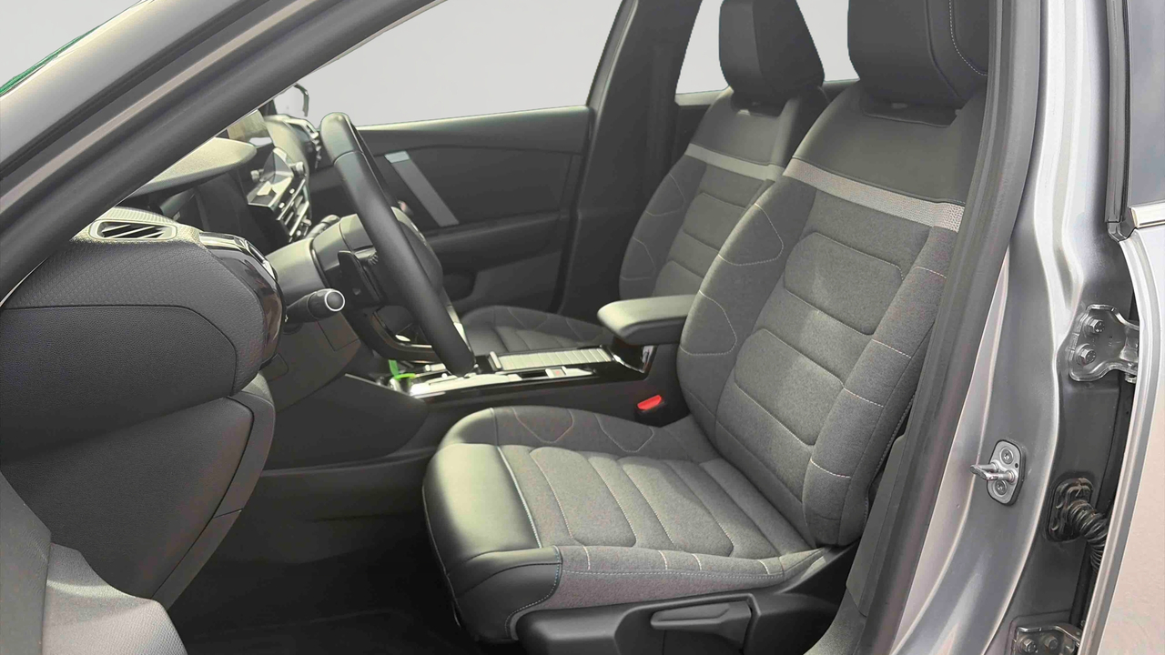 Citroen C4 PureTech 130 S&amp;S EAT8 — photo 11