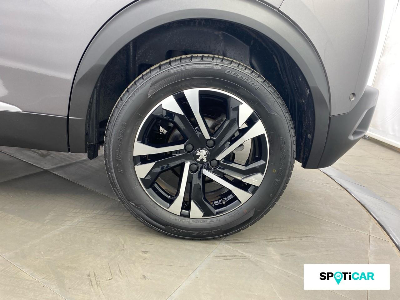 Peugeot 2008 1.2 puretech 130ch s&s gt — photo 11