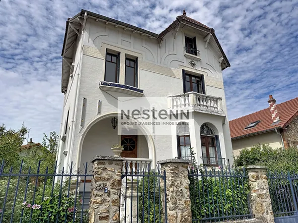 Maison de charme des années 50 -126 m² - 4 chambres - À 5 min de la gare - Saint Prix