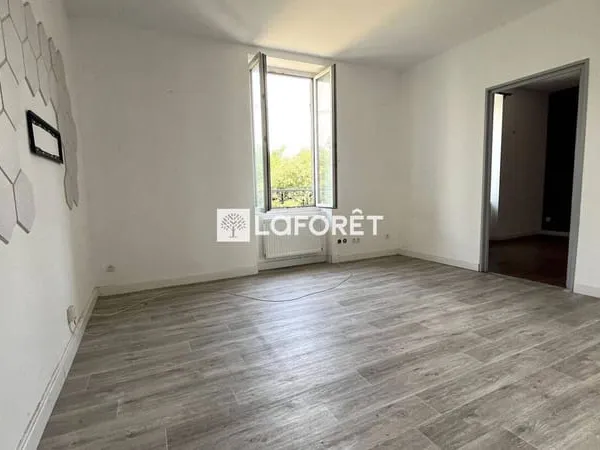 Appartement 6 pièces 85 m²