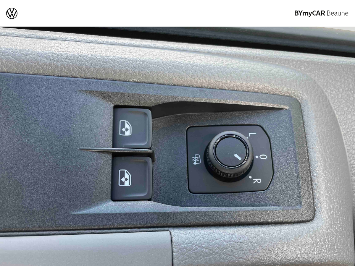 Volkswagen Utilitaires CRAFTER VAN 30 L3H3 2.0 TDI 140 CH — photo 23